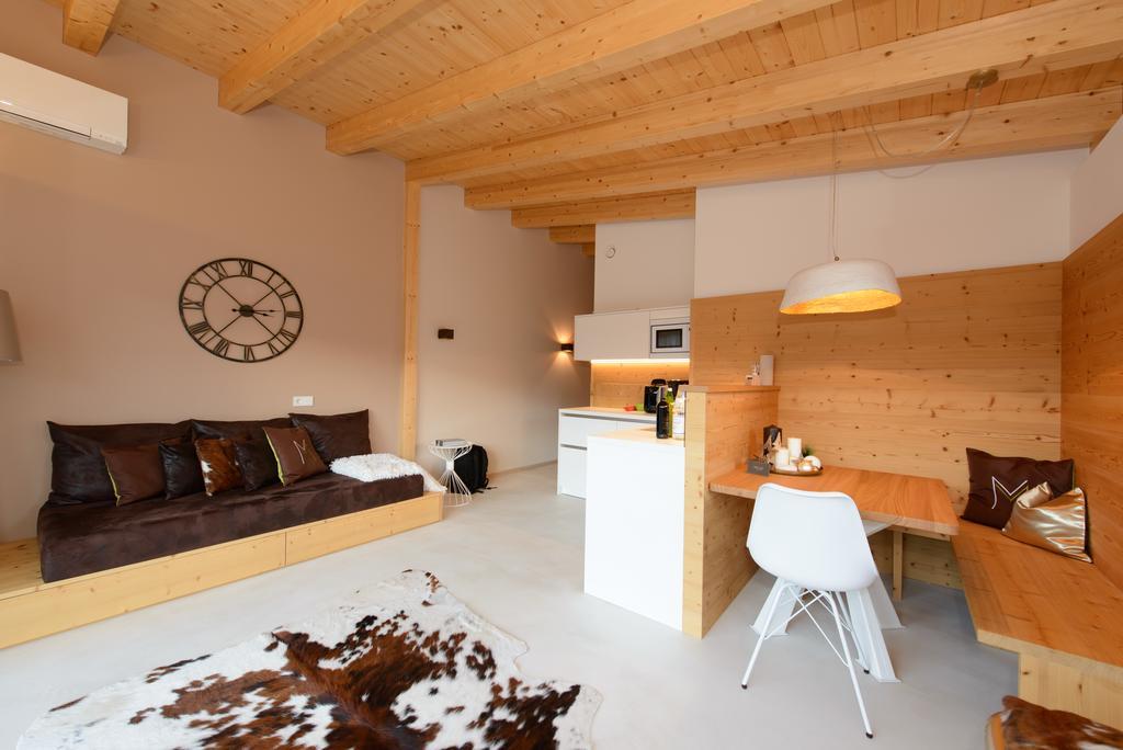 Moar Lodge Postal / Burgstall Extérieur photo